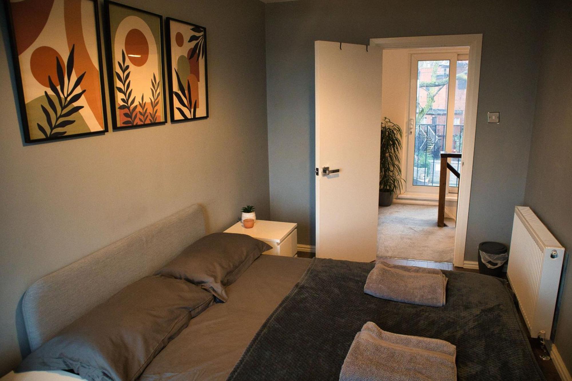 Beautiful 3-Bed Apartment At Swiss Cottage London Exterior photo